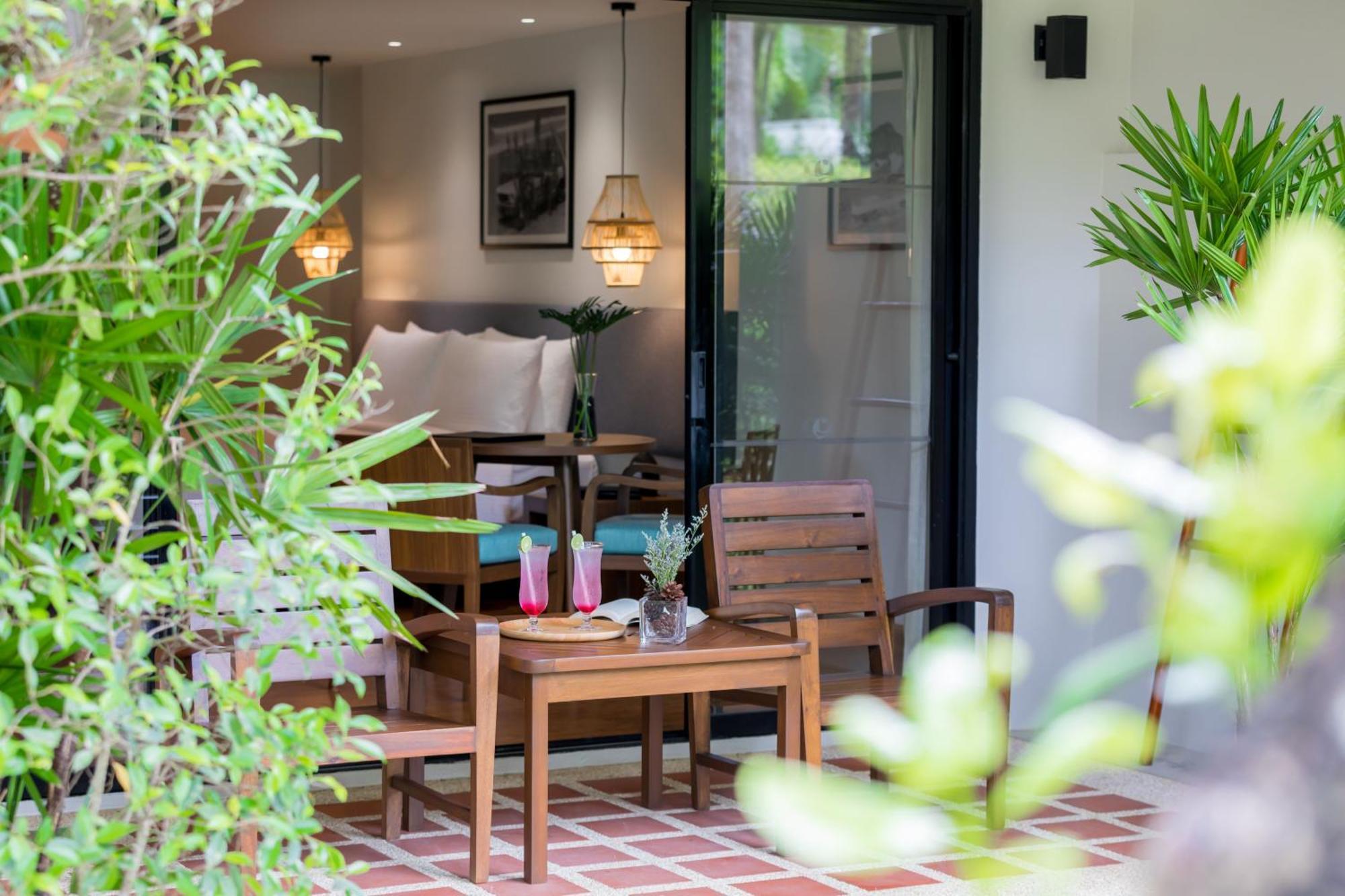Outrigger Khao Lak Beach Resort - Sha Extra Plus Room photo Deluxe Pool Access