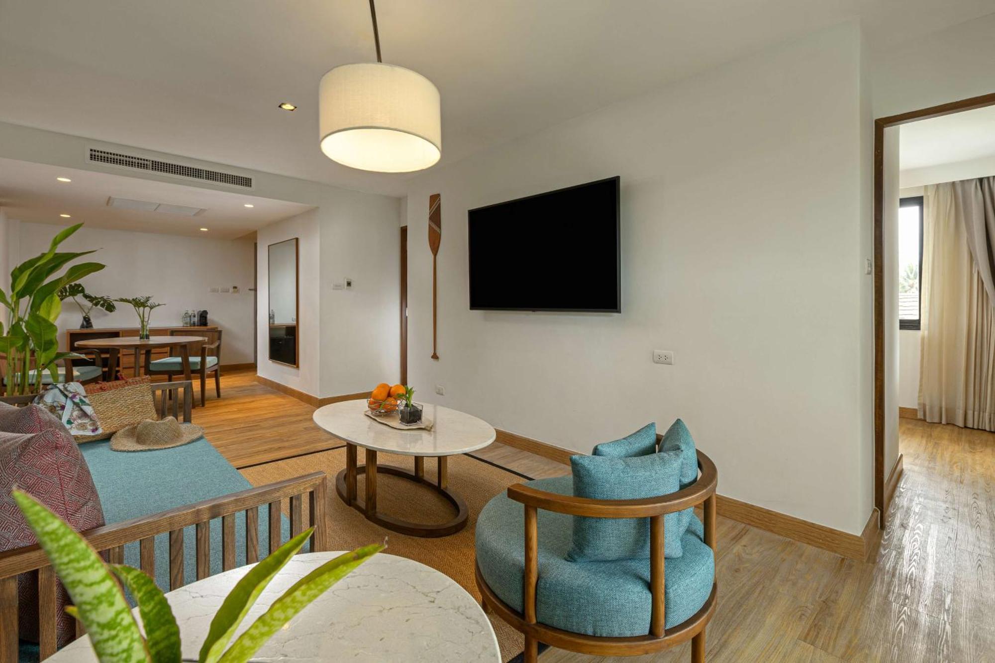 Outrigger Khao Lak Beach Resort - Sha Extra Plus Exterior photo A suite at the hotel